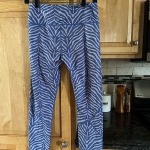 Varley Leggings Size Medium Periwinkle Blue Zebra Stripe